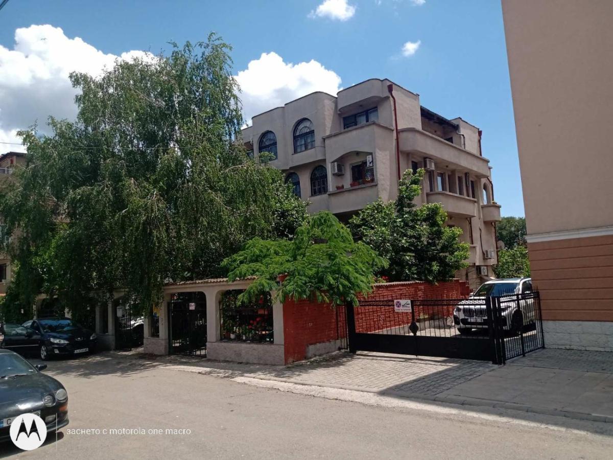 Dvete Brezi Hotel Burgas Ngoại thất bức ảnh