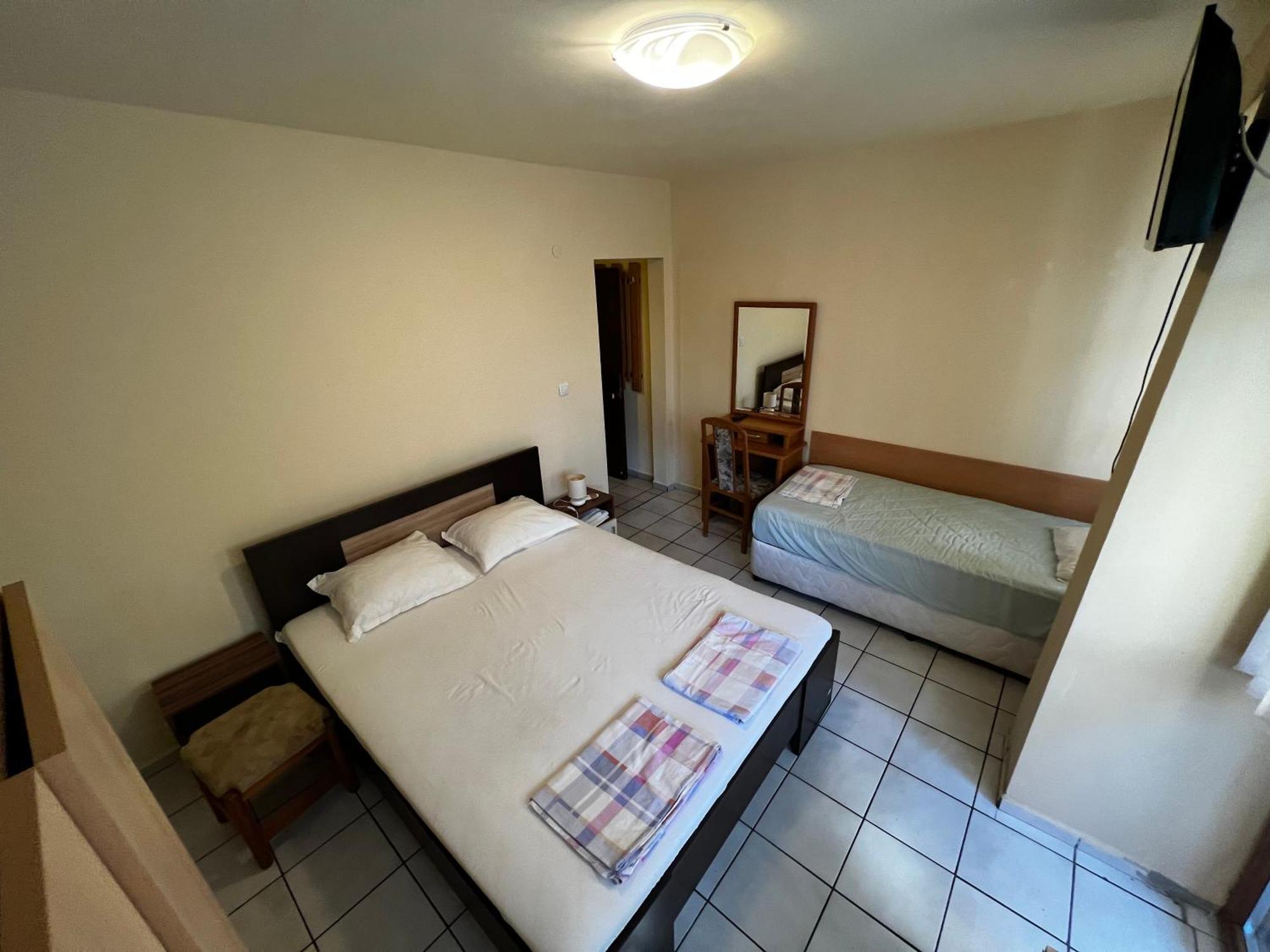 Dvete Brezi Hotel Burgas Ngoại thất bức ảnh
